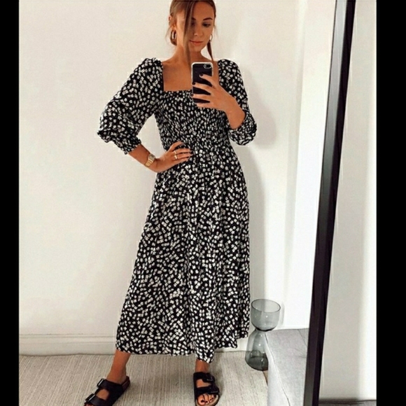 H&M Dresses & Skirts - H&M smock dress